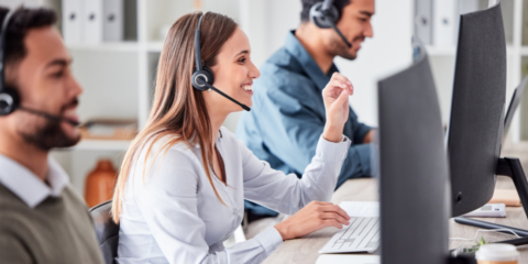Customer service customer experience agent contact center 1100x550